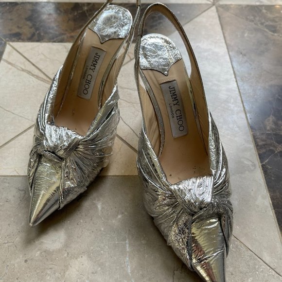 JIMMY CHOO Annabelle 85 Knotted Silver Leather Pumps - Picture 6 of 11